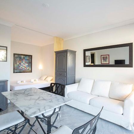 BNB RENTING chez J-P - 100m beach 2-4pers terrace sea view pool garage Antibes Zewnętrze zdjęcie