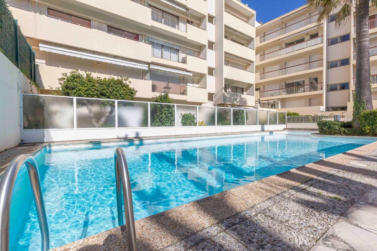 BNB RENTING chez J-P - 100m beach 2-4pers terrace sea view pool garage Antibes Zewnętrze zdjęcie